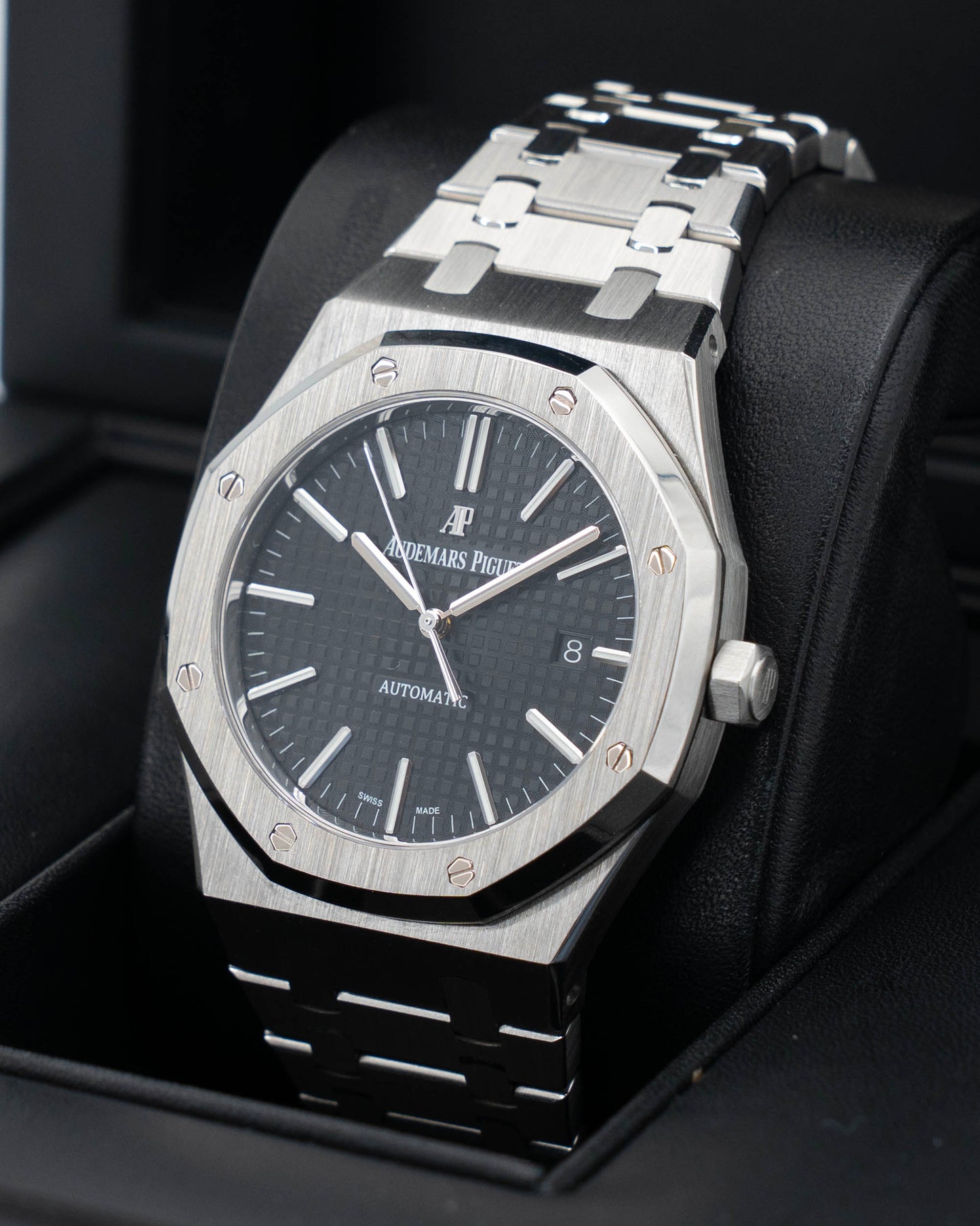 Audemars Piguet Royal Oak 15400ST Black Dial 2017  (15400st.oo.1220st.01)