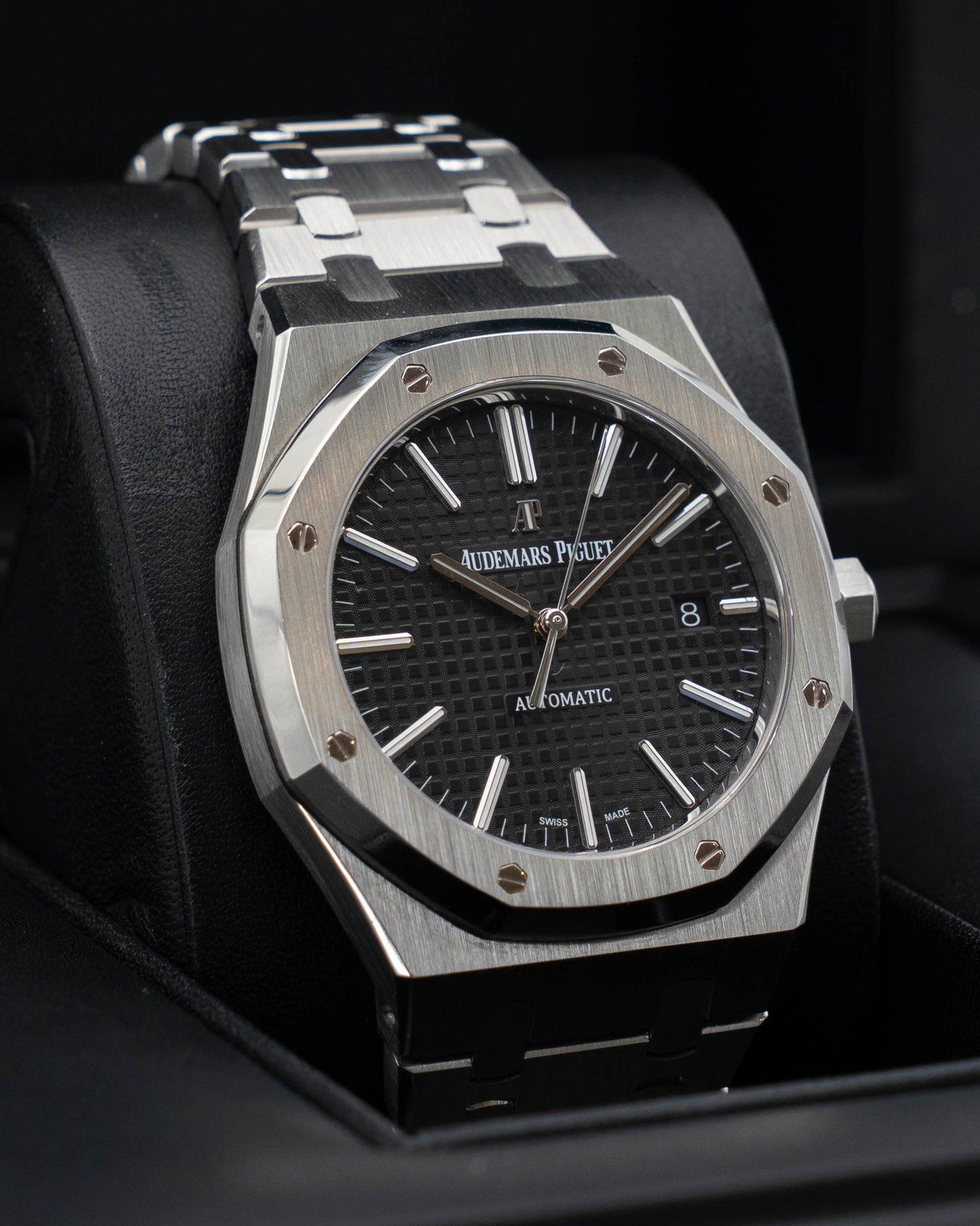 Audemars Piguet Royal Oak 15400ST Black Dial 2017  (15400st.oo.1220st.01)