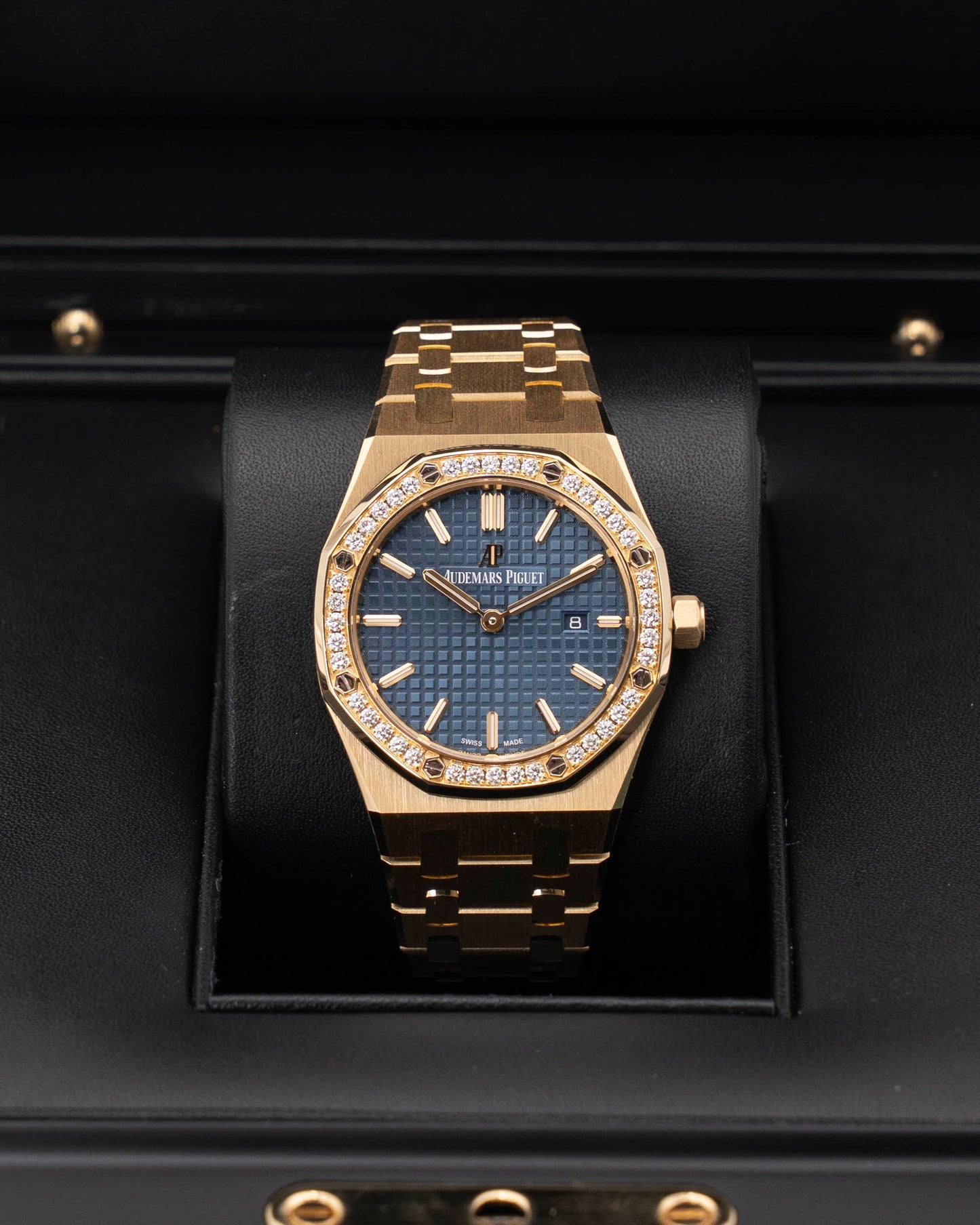 Audemars Piguet 33mm 67651BA Yellow Gold Blue Dial Diamond Bezel  (67651ba.zz.1261ba.02)
