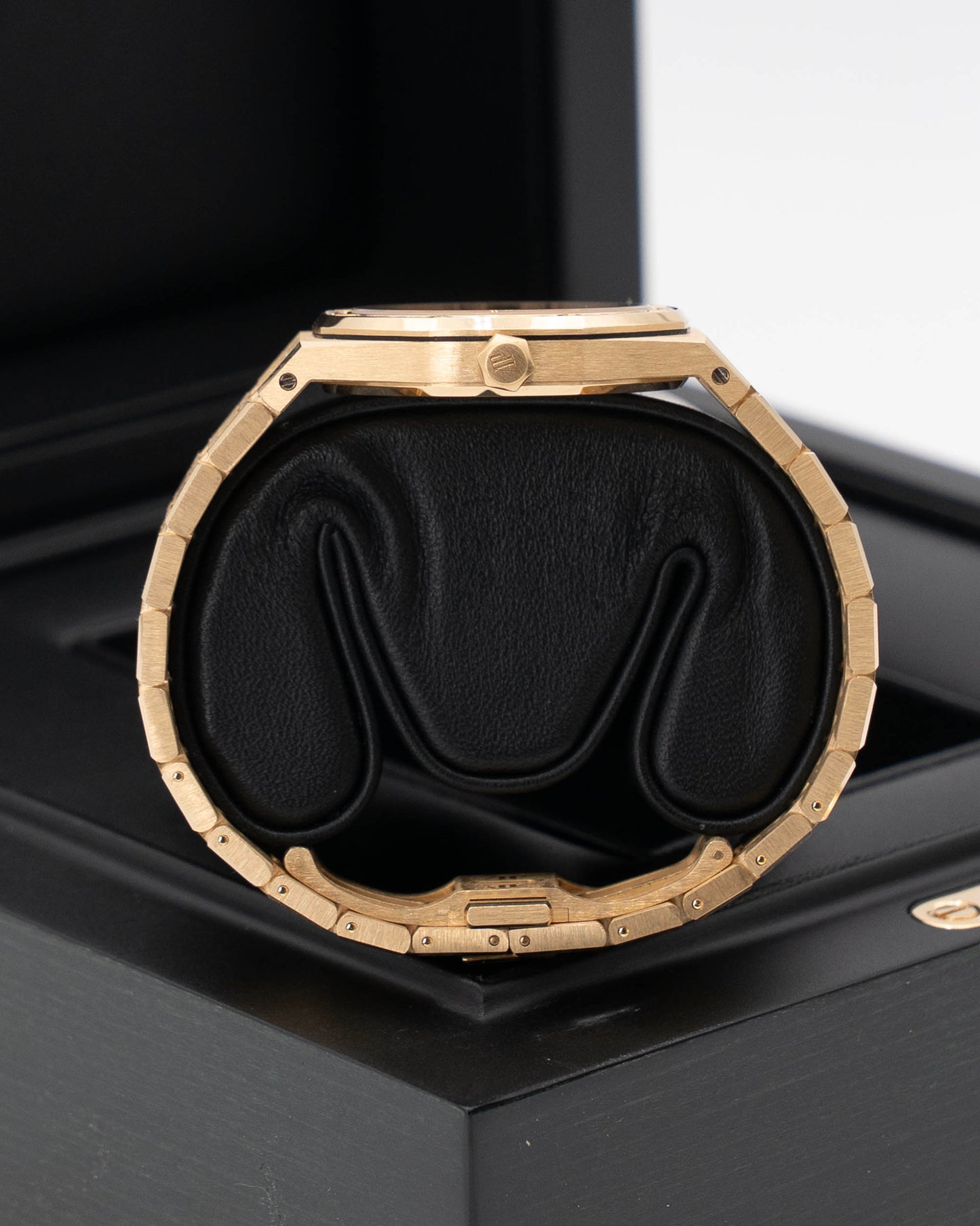 Audemars Piguet 33mm 67651BA Yellow Gold Blue Dial Diamond Bezel  (67651ba.zz.1261ba.02)