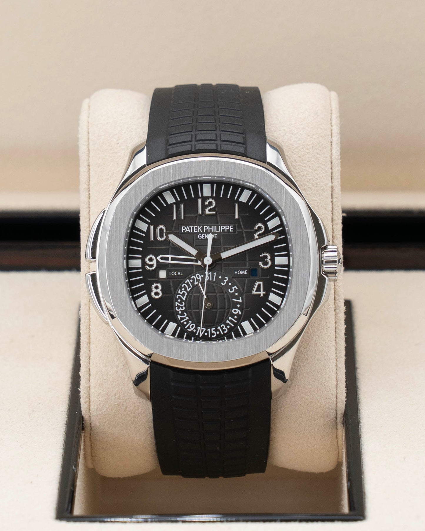 Patek Philippe Aquanaut Travel Time 40.8mm 5164A-001 Black 2020
