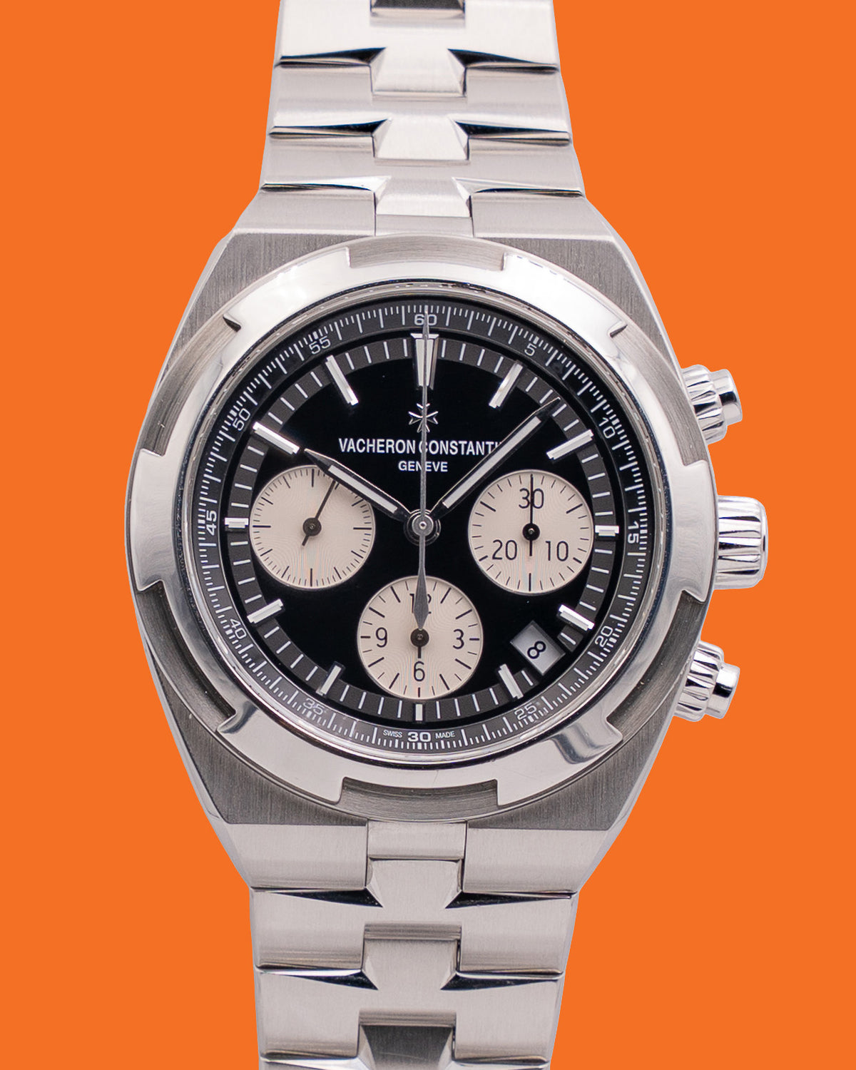 Vacheron Constantin Overseas 42.5mm 5500V/110A-B481 Reverse Panda Chronograph 2019