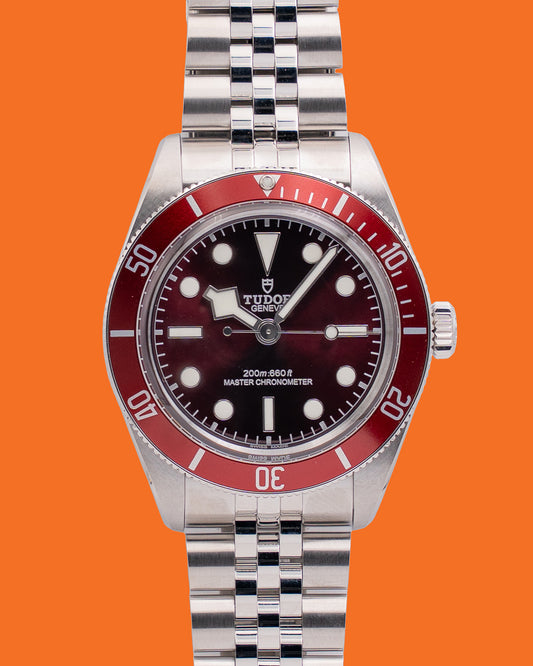 UNWORN Tudor Black Bay 58 39mm 7939a Red Dial Red Bezel jubilee 2026