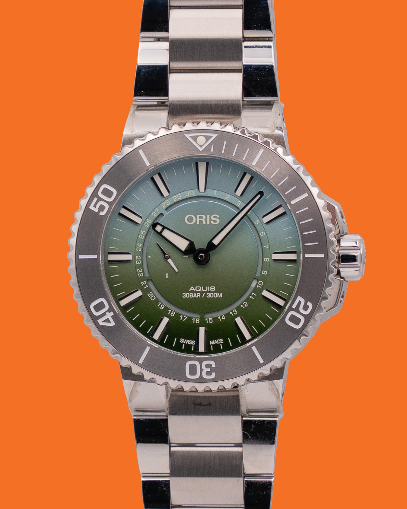 UNWORN STICKERED Oris Aquis Dat Watt Limited Edition II 43.5mm Green Dial Stainless Steel