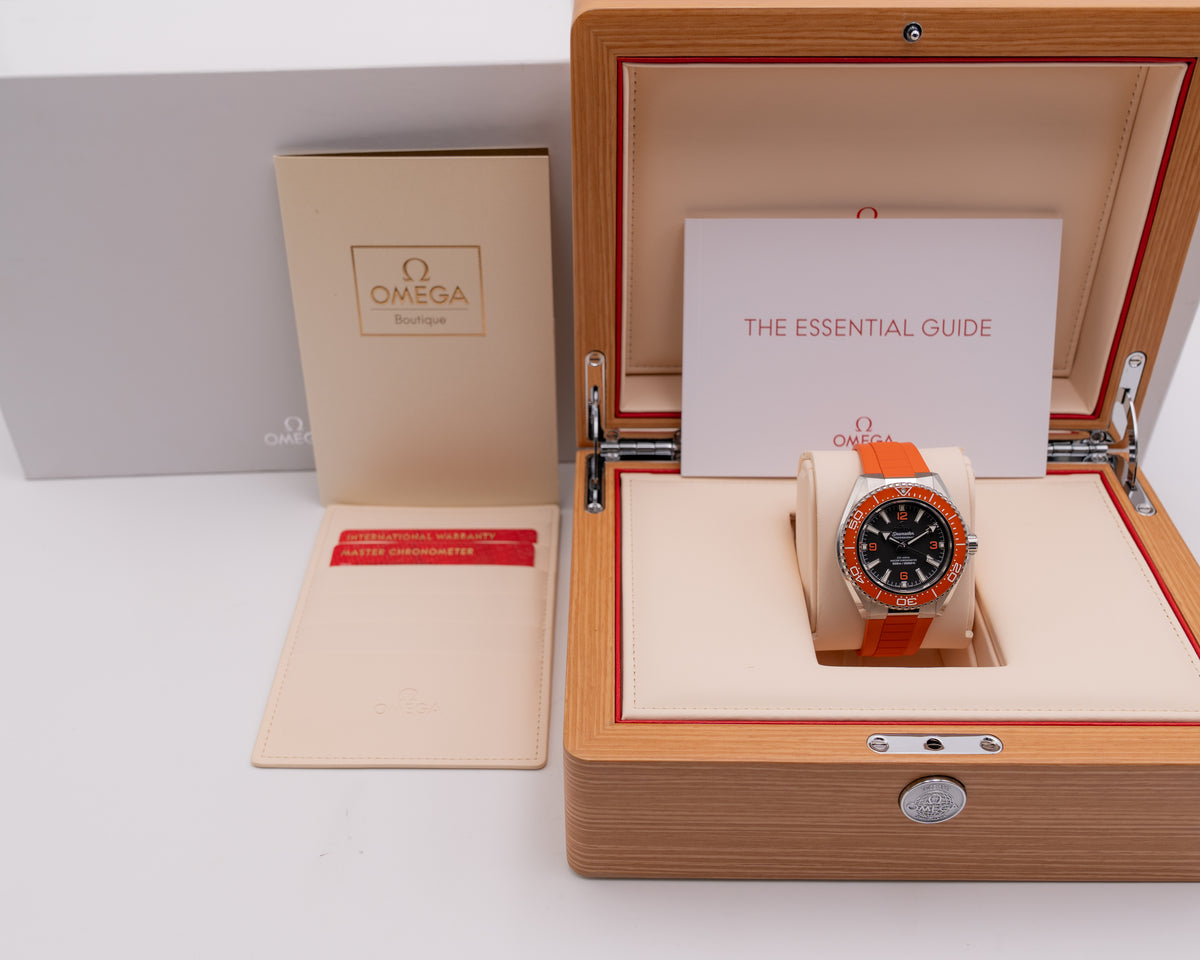 Omega Seamaster Planet Ocean 600M 42mm 217.32.42.21.01.004 Orange Bezel Black Dial Orange Strap 2025