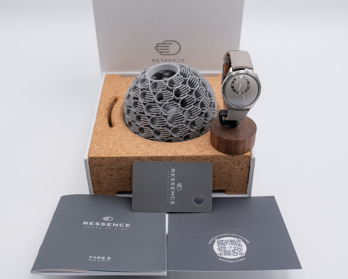 Ressence 39mm Type 9 G Grade 5 Titanium Manual Wind 2026