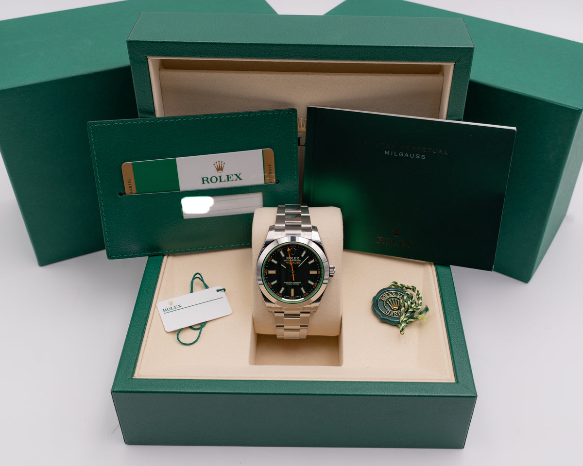 NEW OLD STOCK Rolex Milgauss GV 40mm 116400 Blacck Dial Green Crystal 2018