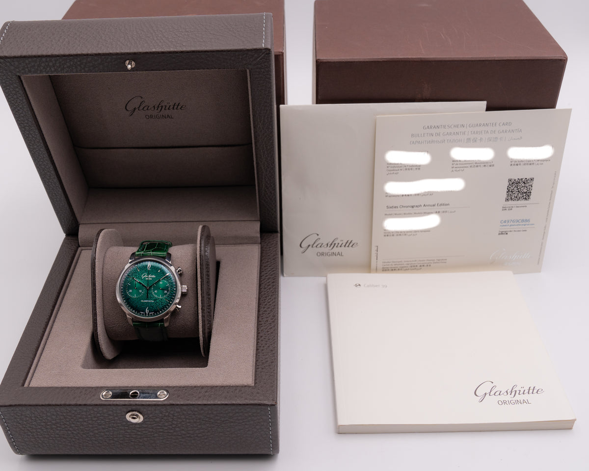 Glashütte Sixties Chronograph Annual Edition 42mm  1-39-34-05-22-04 Green Dial Green Strap Chronograph 2022