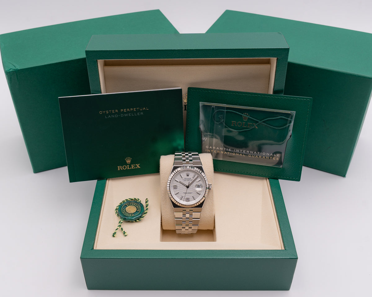 Unworn Stickers Rolex Land-Dweller 40mm 127334 2026