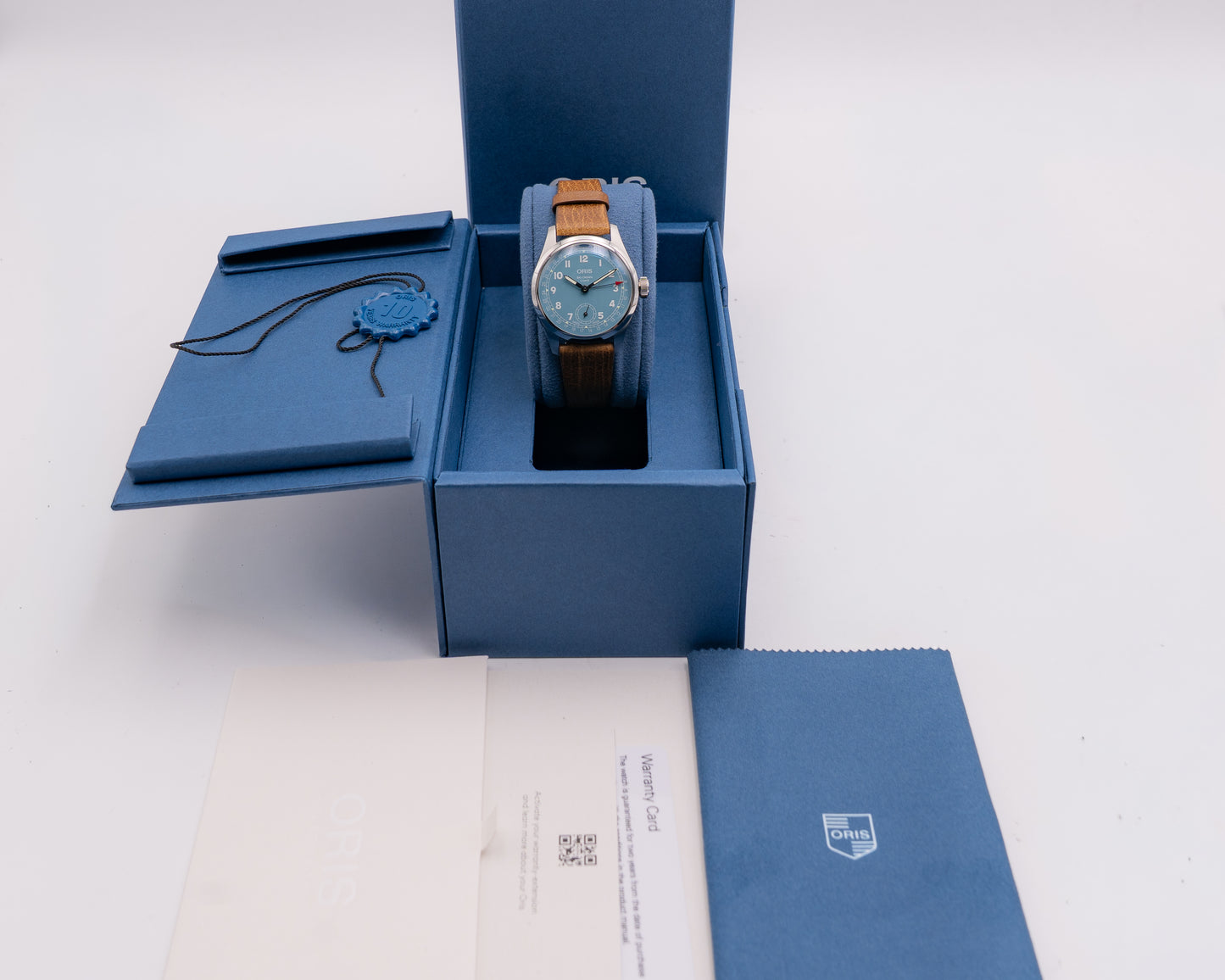 UNWORN STICKERED Oris Big Crown Pointer Date Calibre 473 38mm Lagoon Blue Dial Leather
