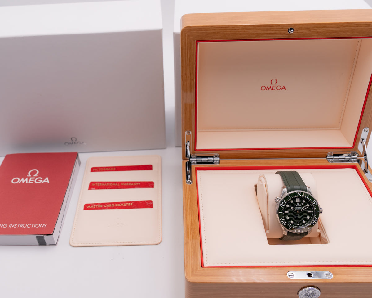 Omega Seamaster 300M 42mm 210.32.42.20.10.001 "Seaweed" Green