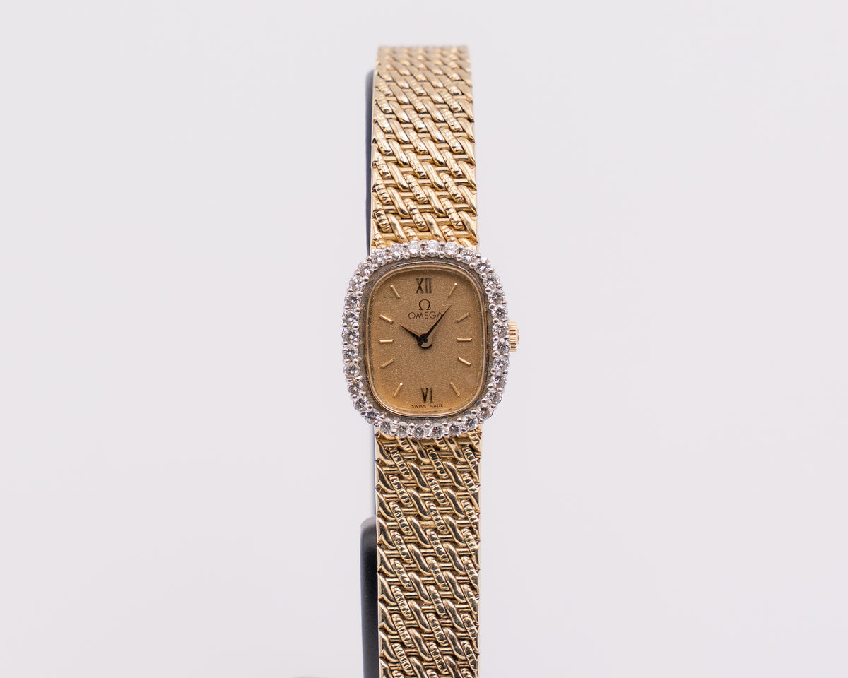 Vintage Omega Ladies Cocktail Watch Quartz 14kt solid gold