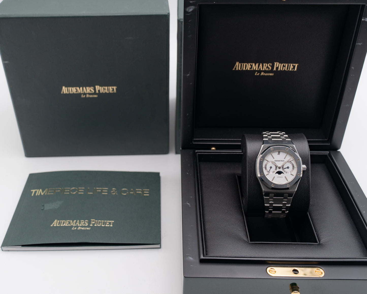 Audemars Piguet Royal Oak "Owl" 37mm 25594ST White Moonphase Day Date E-Serial