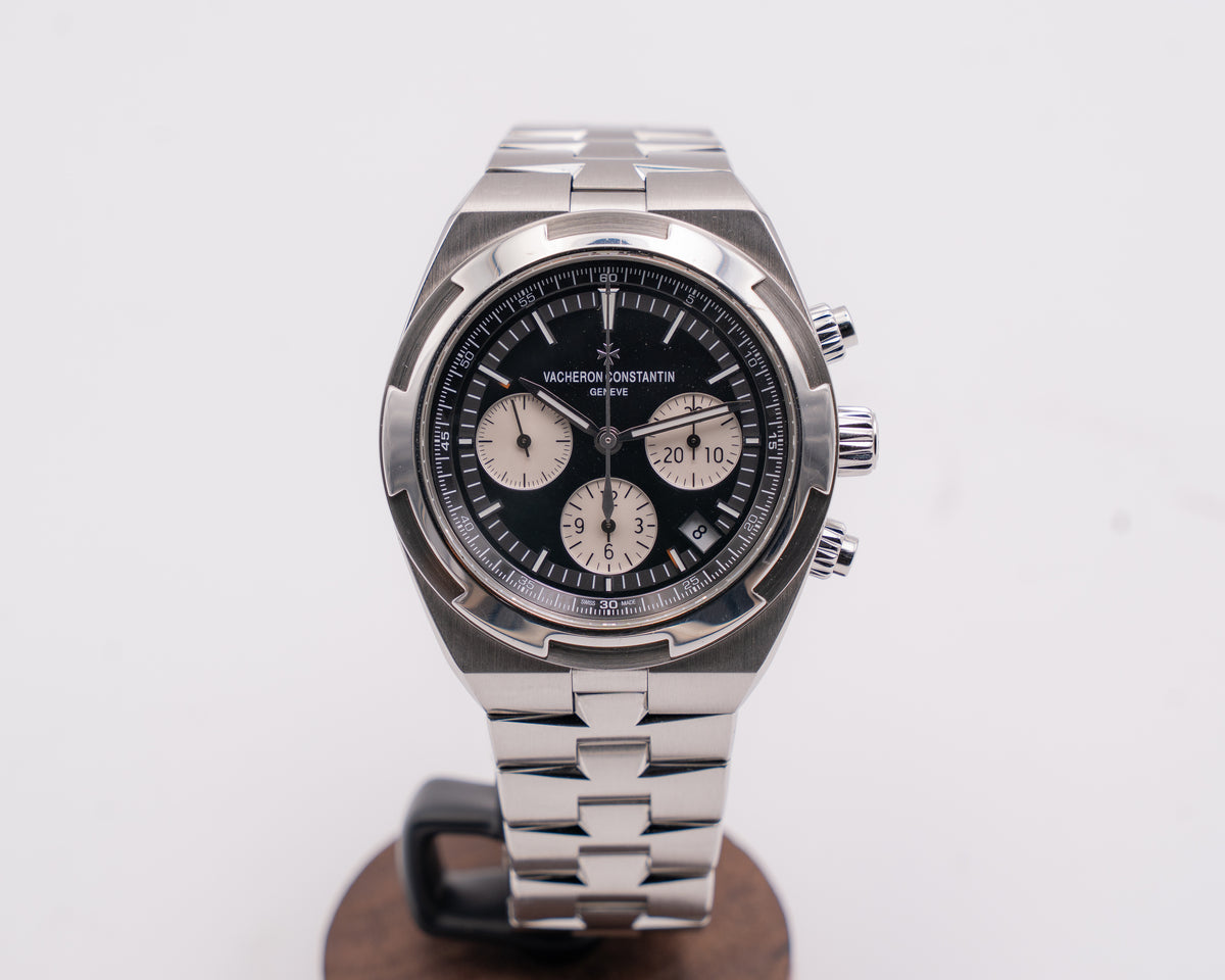 Vacheron Constantin Overseas 42.5mm 5500V/110A-B481 Reverse Panda Chronograph 2019