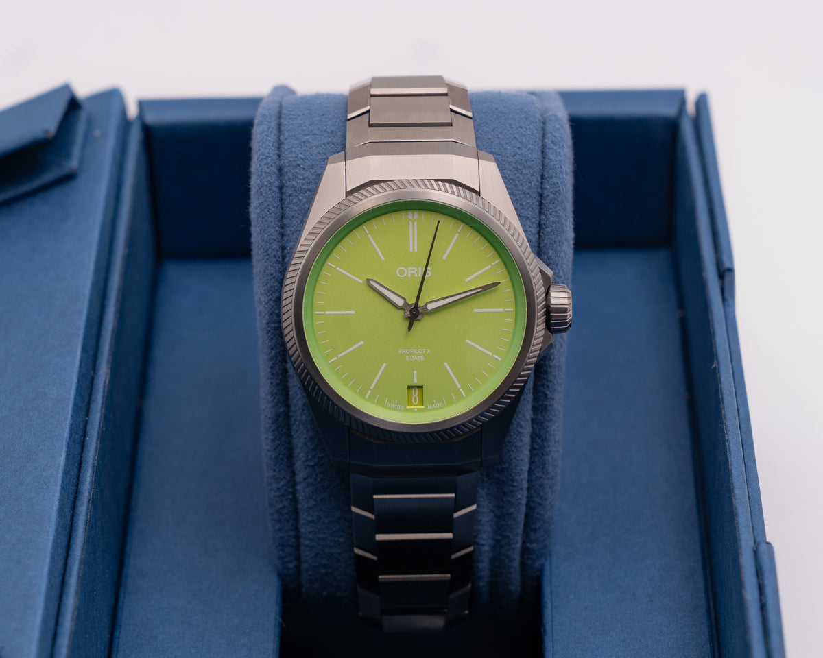 UNWORN STICKERED Oris ProPilot X Kermit Edition 39mm Green Dial Titanium [$5,100 RETAIL]