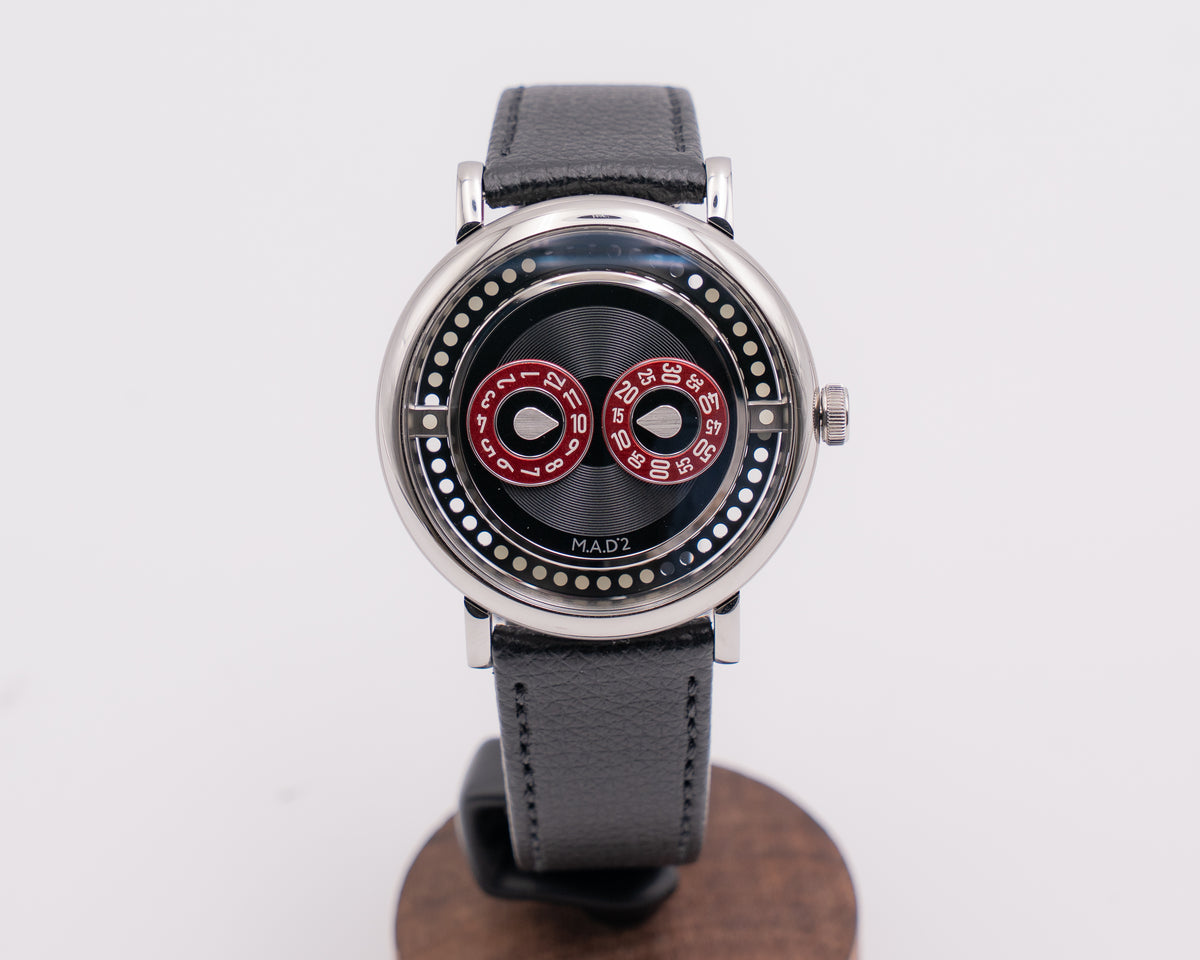 UNWORN M.A.D 2 42mm R&B Red And Black 2026