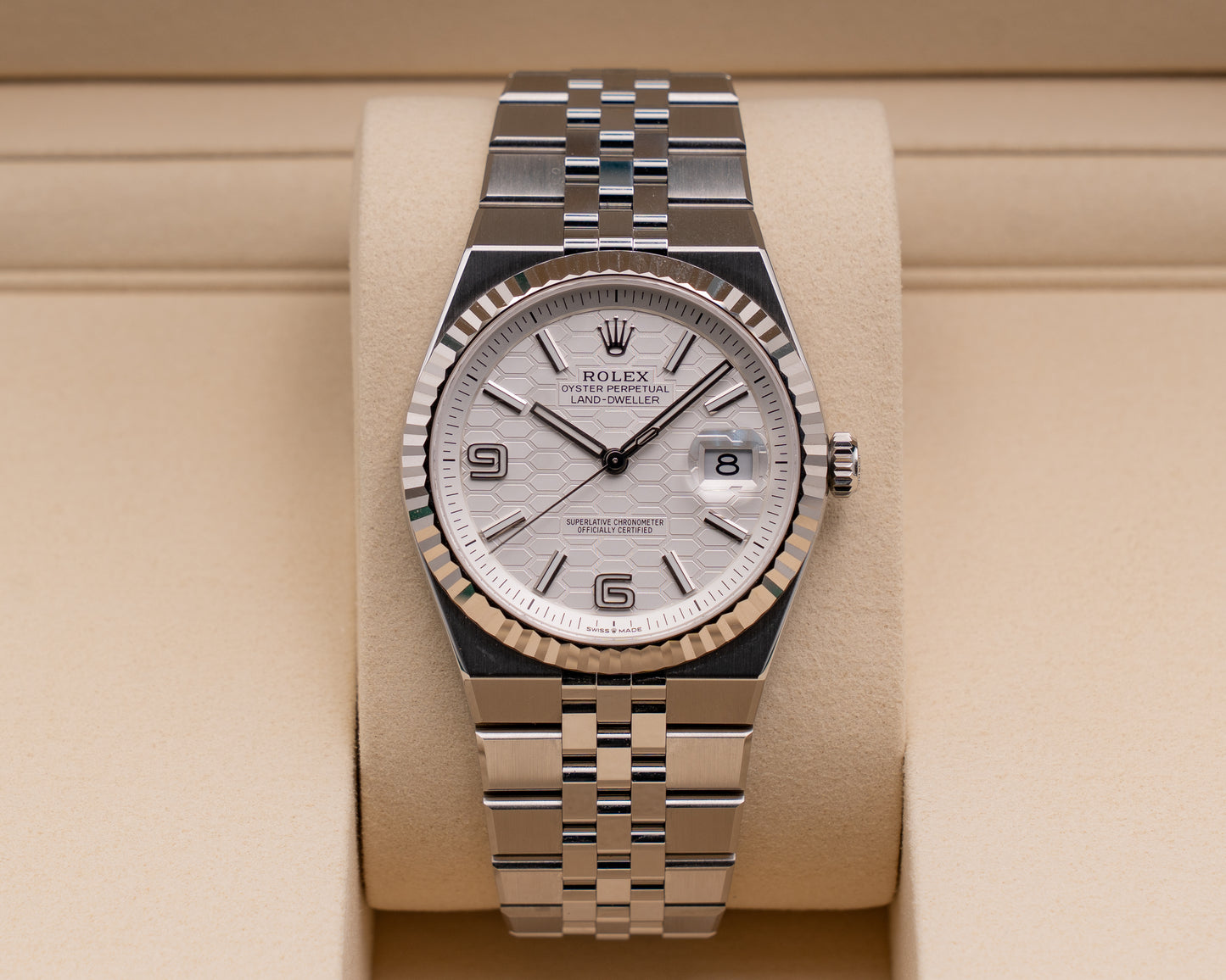 UNWORN Rolex Land-Dweller 40mm 127334 White Dial 2026