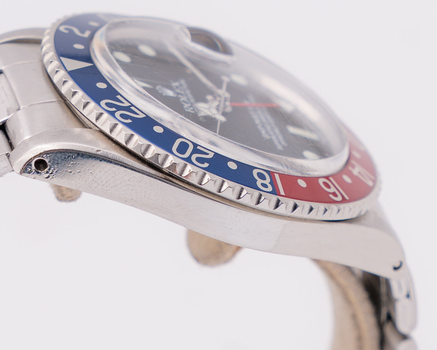 Rolex GMT Master 40mm 1675 Pepsi with Folding Links 2M-Serial
