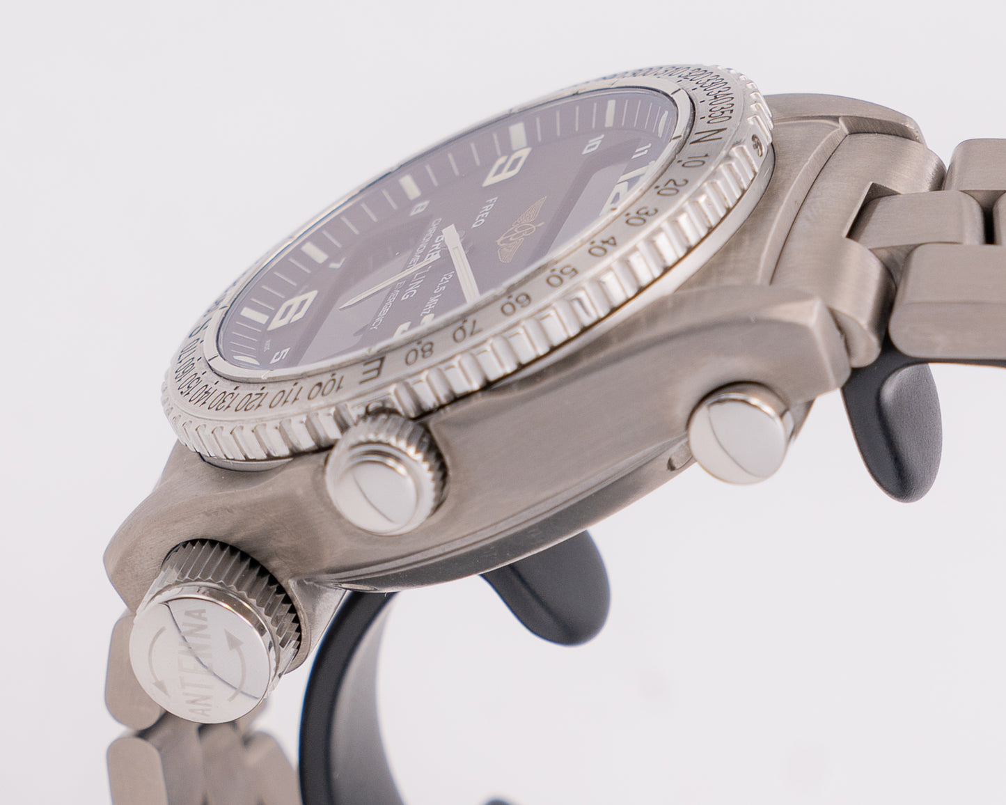 Breitling Emergency 43mm e7632110b576 Titanium