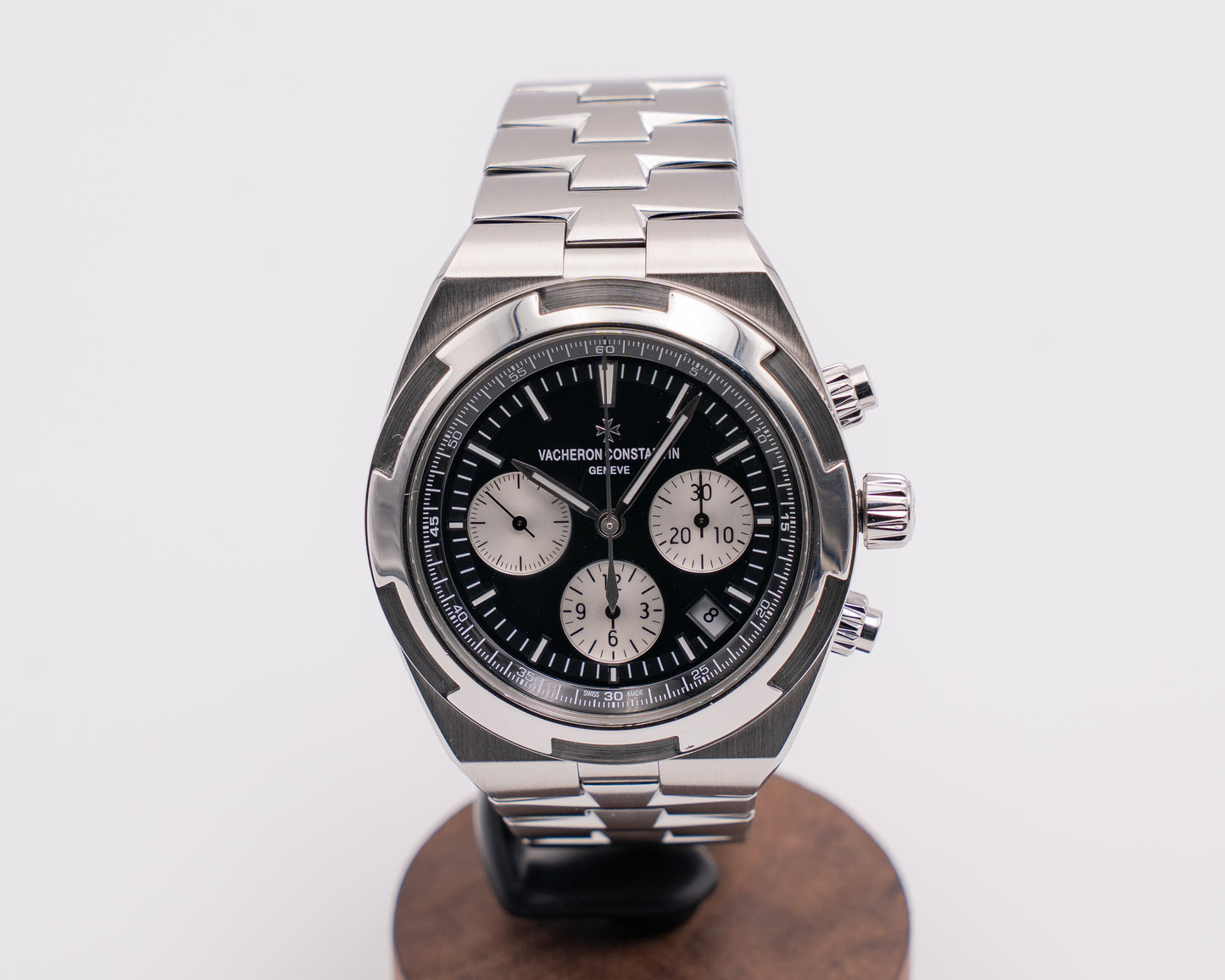 Vacheron Constantin Overseas Chronograph 42.5mm 5500v  Black 2019