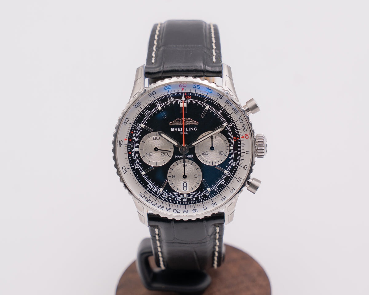 UNWORN STICKERED Breitling Navitimer B01 Chronograph 41mm AB0139 Bland Dial Chronograph