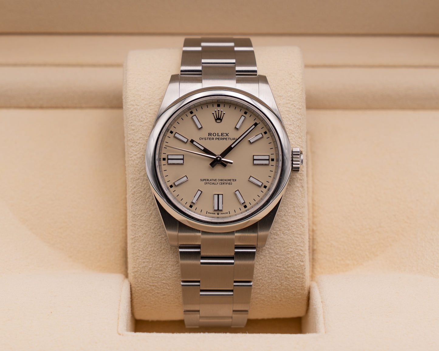 Unworn Rolex Oyster Perpetual 41mm 134300 2026