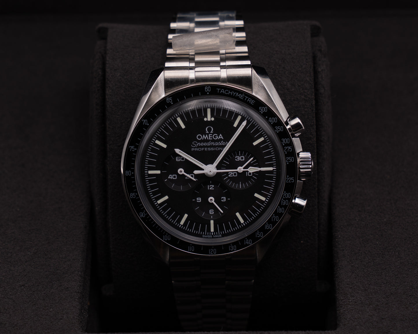 UNWORN STICKERED Omega Speedmaster Moonwatch 42mm 31030425001001 Black Dial Hesalite 2026