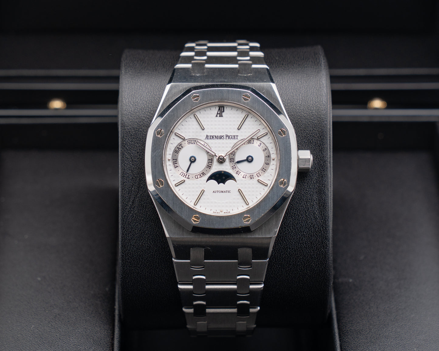 Audemars Piguet Royal Oak "Owl" 37mm 25594ST White Moonphase Day Date E-Serial
