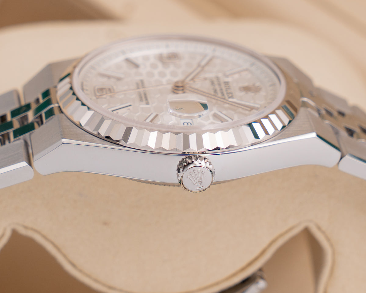Unworn Rolex Land-Dweller 36mm 127234 2026