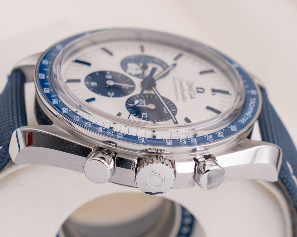 Omega Speedmaster Silver Snoopy Award 42mm 310.32.42.50.02.001 2025