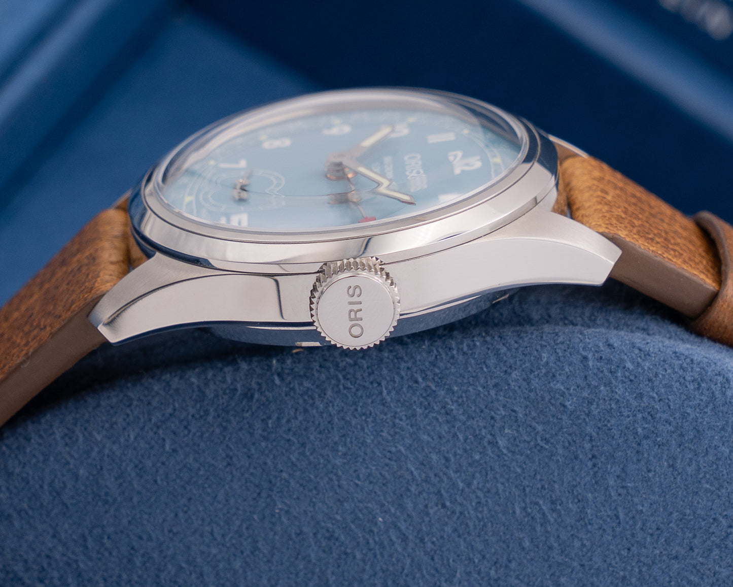 UNWORN STICKERED Oris Big Crown Pointer Date Calibre 473 38mm Lagoon Blue Dial Leather