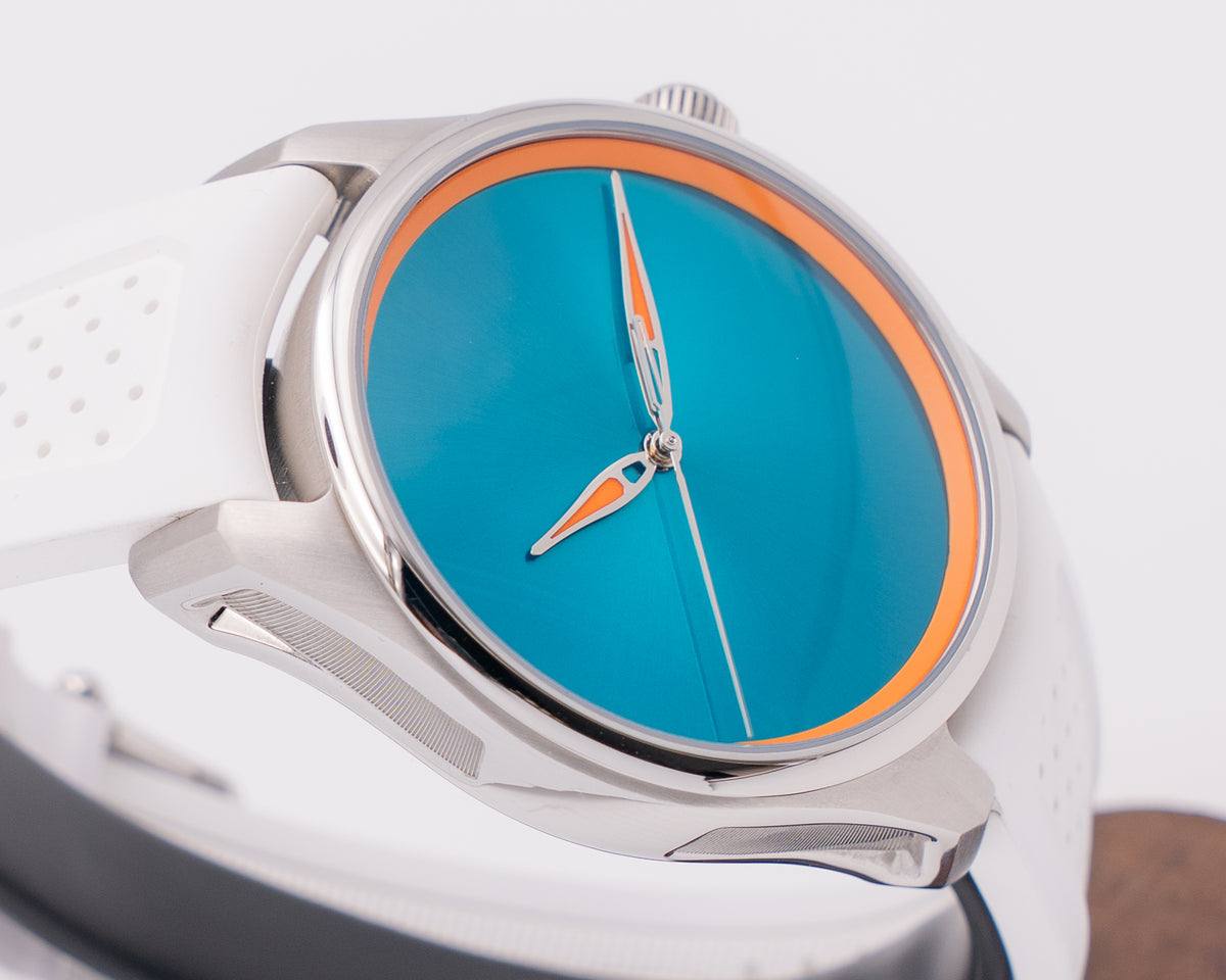 H. Moser & Cie Pioneer Centre 2025 Seconds 42.8mm 3201-1202 Spiced Aqua