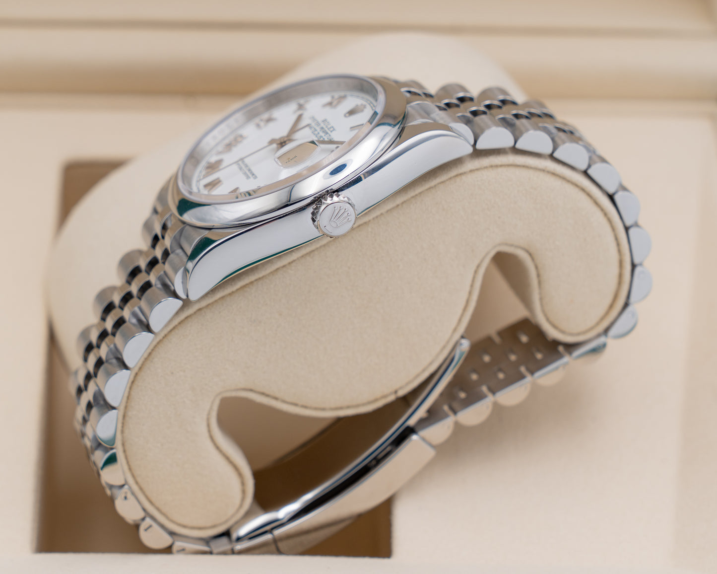 Rolex Datejust 36mm 126200 White Roman Dial Smooth Jubilee 2026