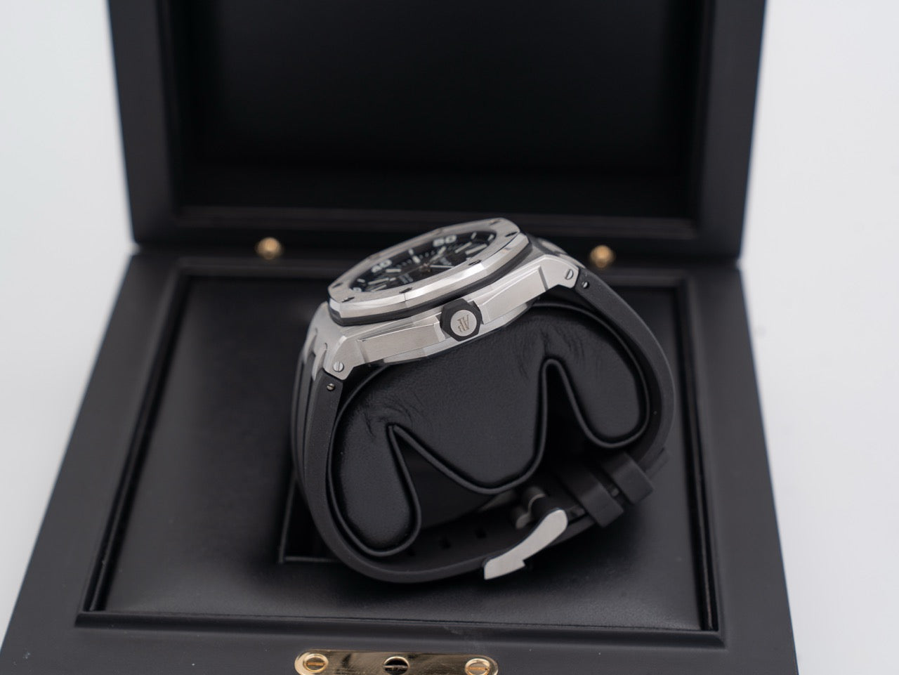 Audemars Piguet Royal Oak Offshore Diver 42mm 15710ST Black Dial Black Rubber Strap 2019