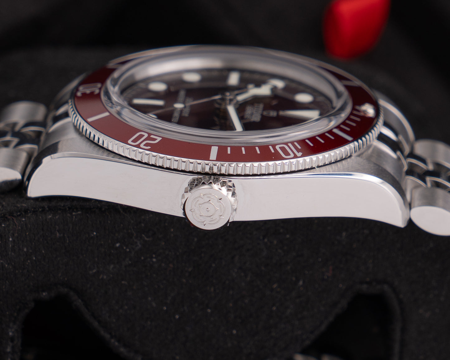 UNWORN Tudor Black Bay 58 39mm 7939a Red Dial Red Bezel jubilee 2026