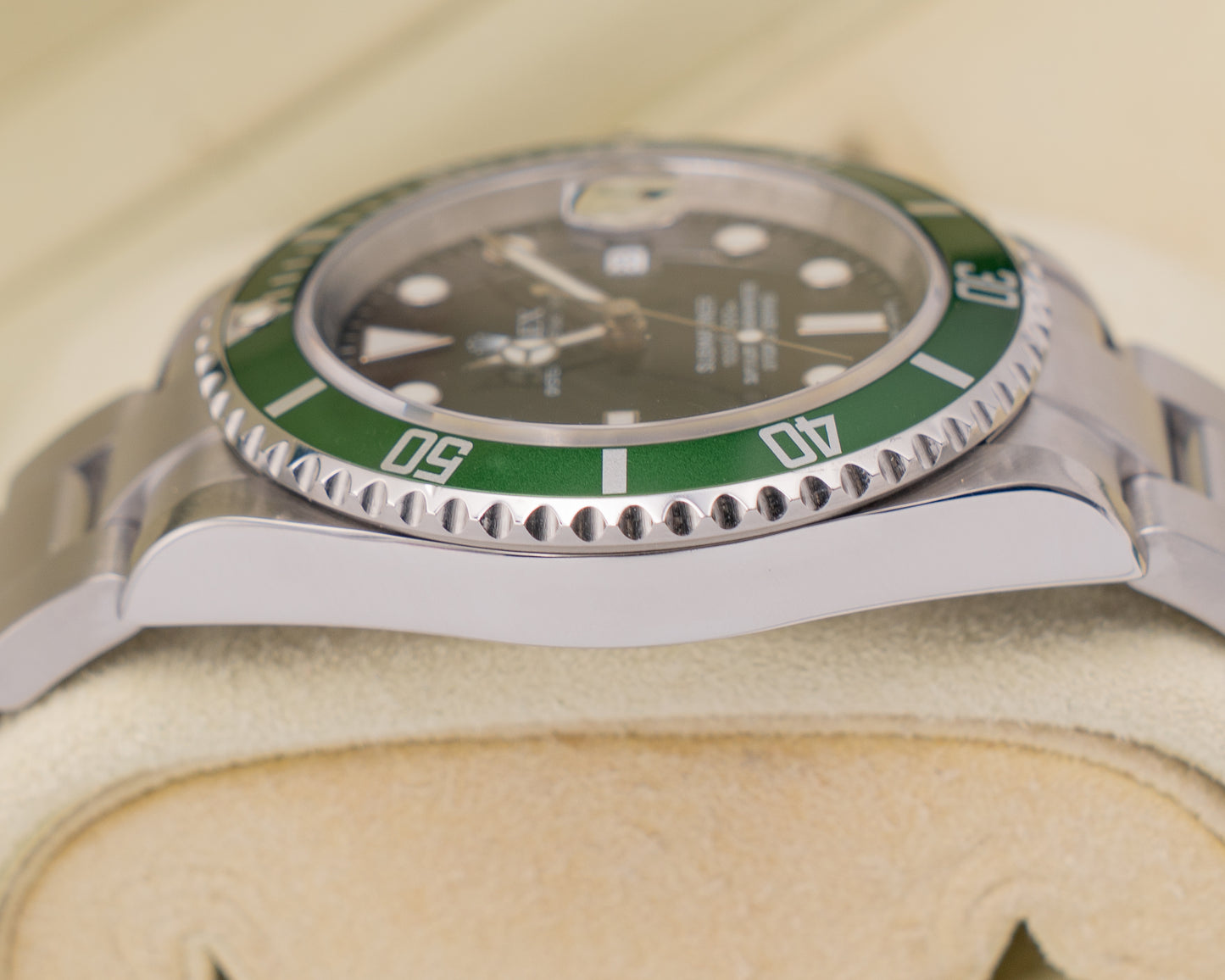 Rolex Submariner 40mm 16610LV Kermit Rehaut Serial 2008