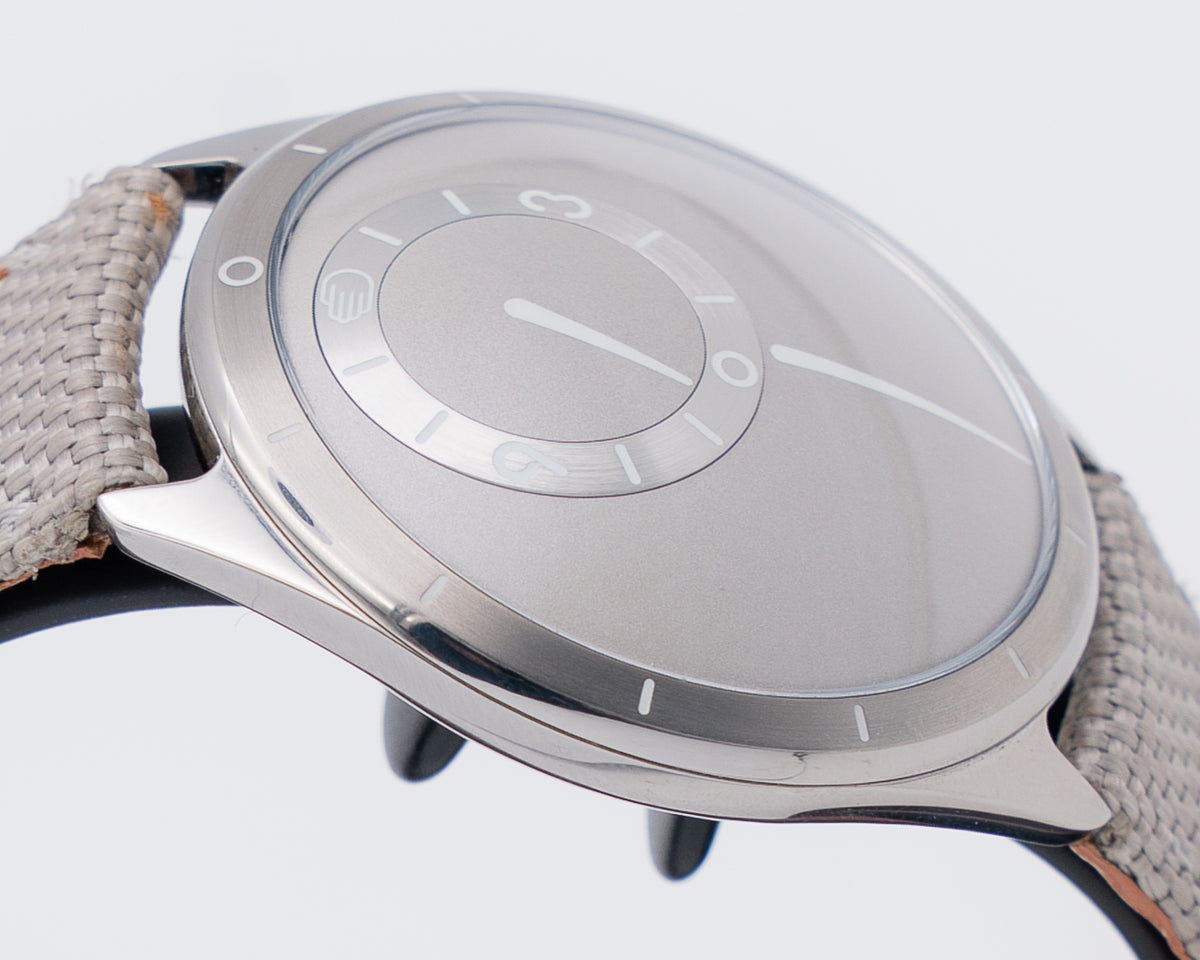 Ressence 39mm Type 9 G Grade 5 Titanium Manual Wind 2026