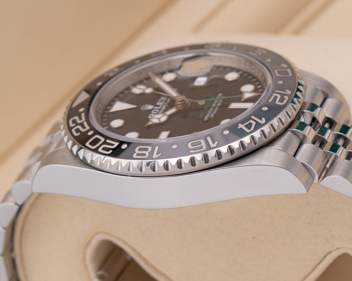 Rolex GMT Master II 40mm 126710GRNR Bruce Wayne Wood Card 2026