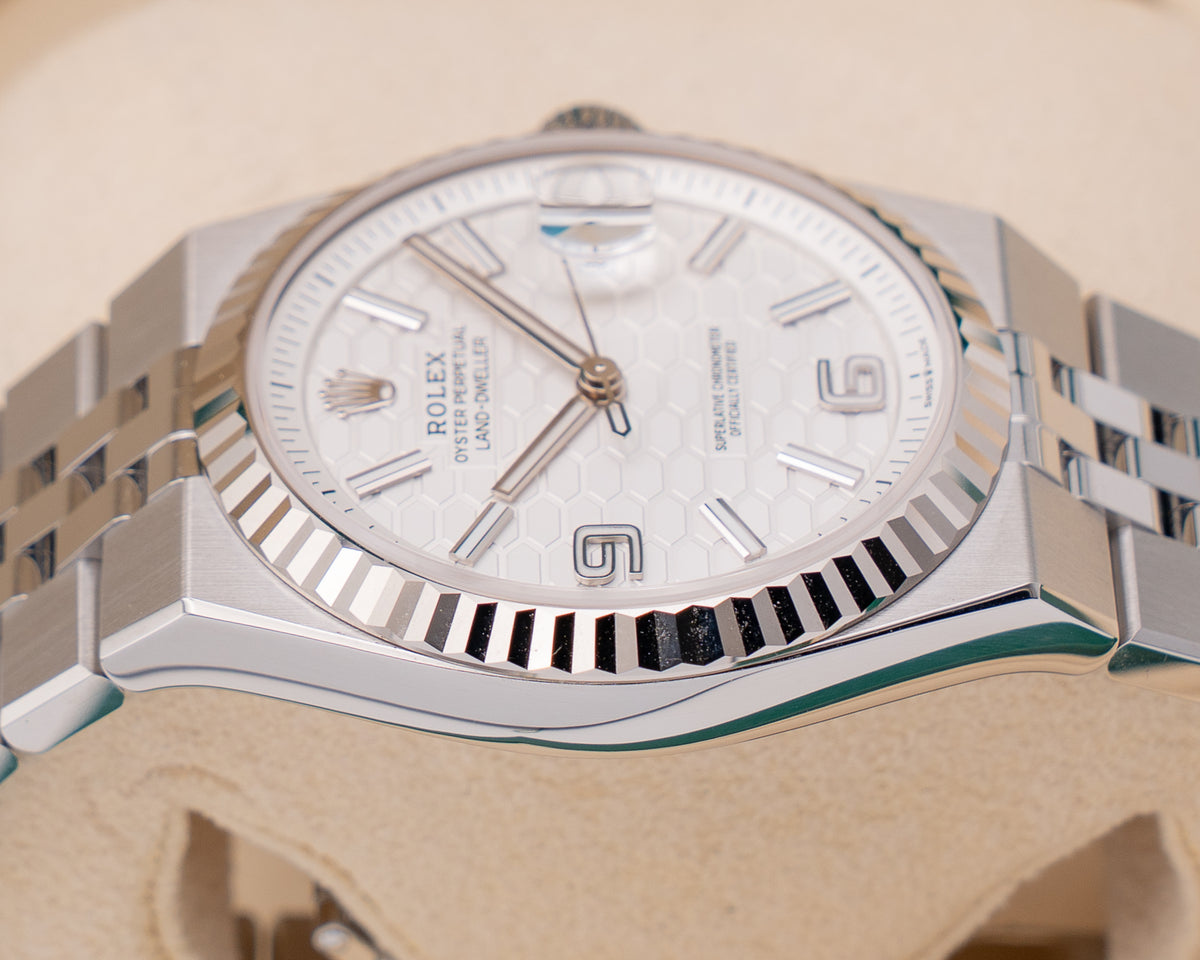 Unworn Stickers Rolex Land-Dweller 40mm 127334 2026
