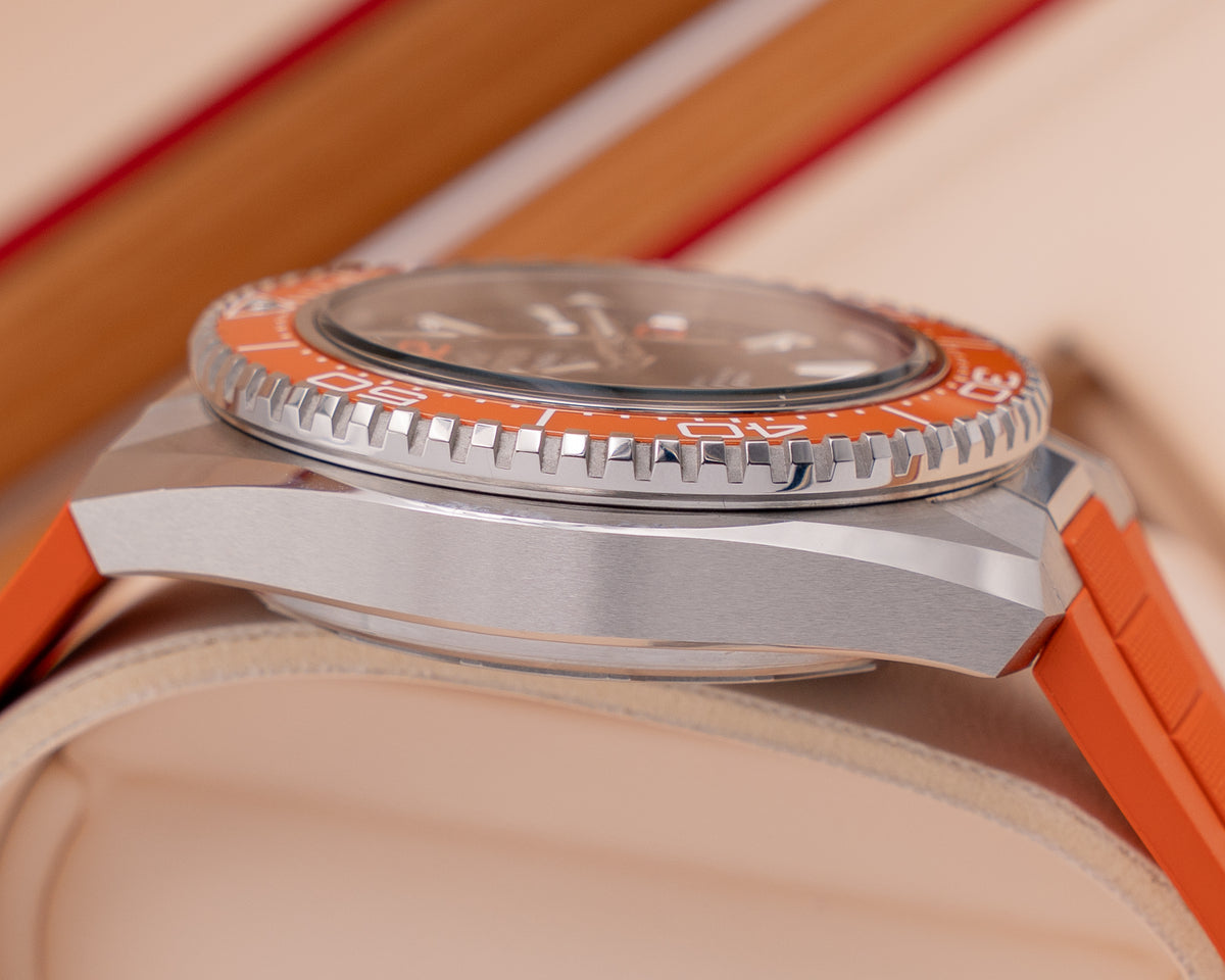 Omega Seamaster Planet Ocean 600M 42mm 217.32.42.21.01.004 Orange Bezel Black Dial Orange Strap 2025
