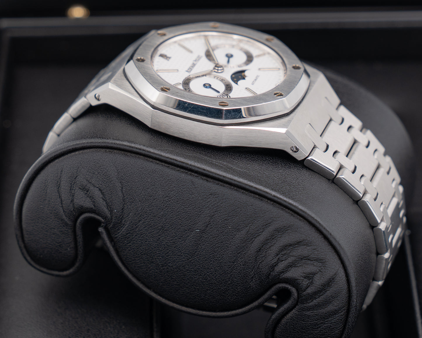 Audemars Piguet Royal Oak "Owl" 37mm 25594ST White Moonphase Day Date E-Serial