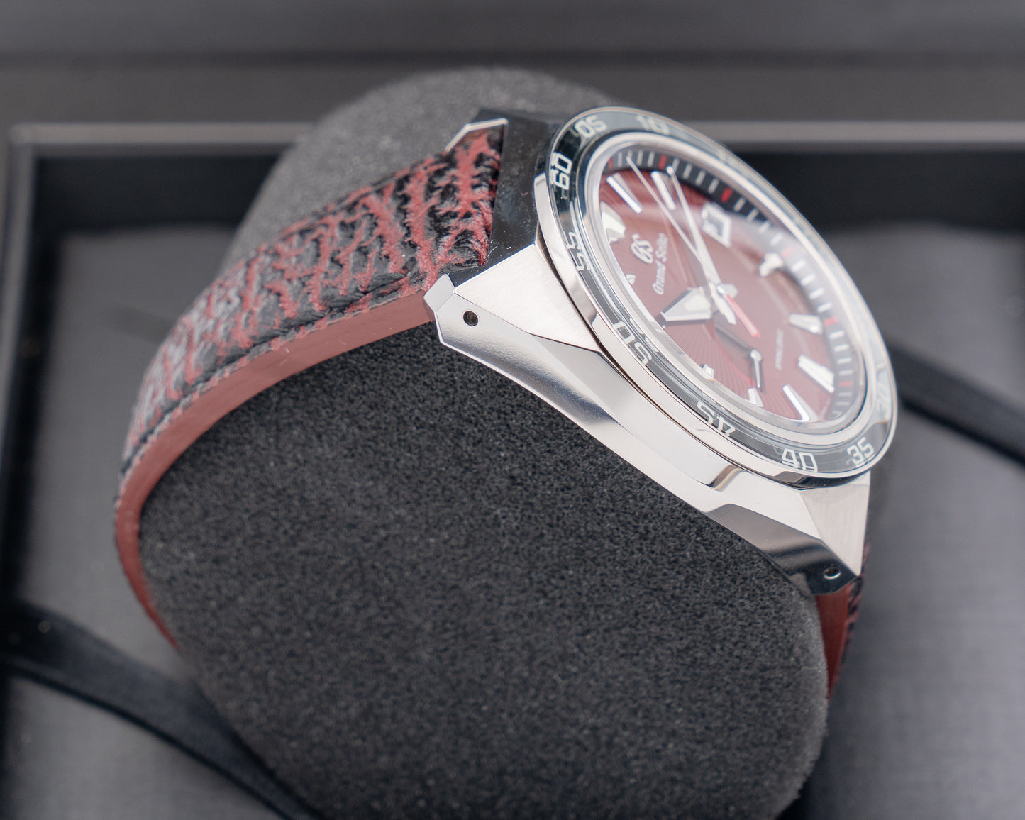 1 of 650 Grand Seiko Godzilla 65th Anniversary 44.5mm SBGA405