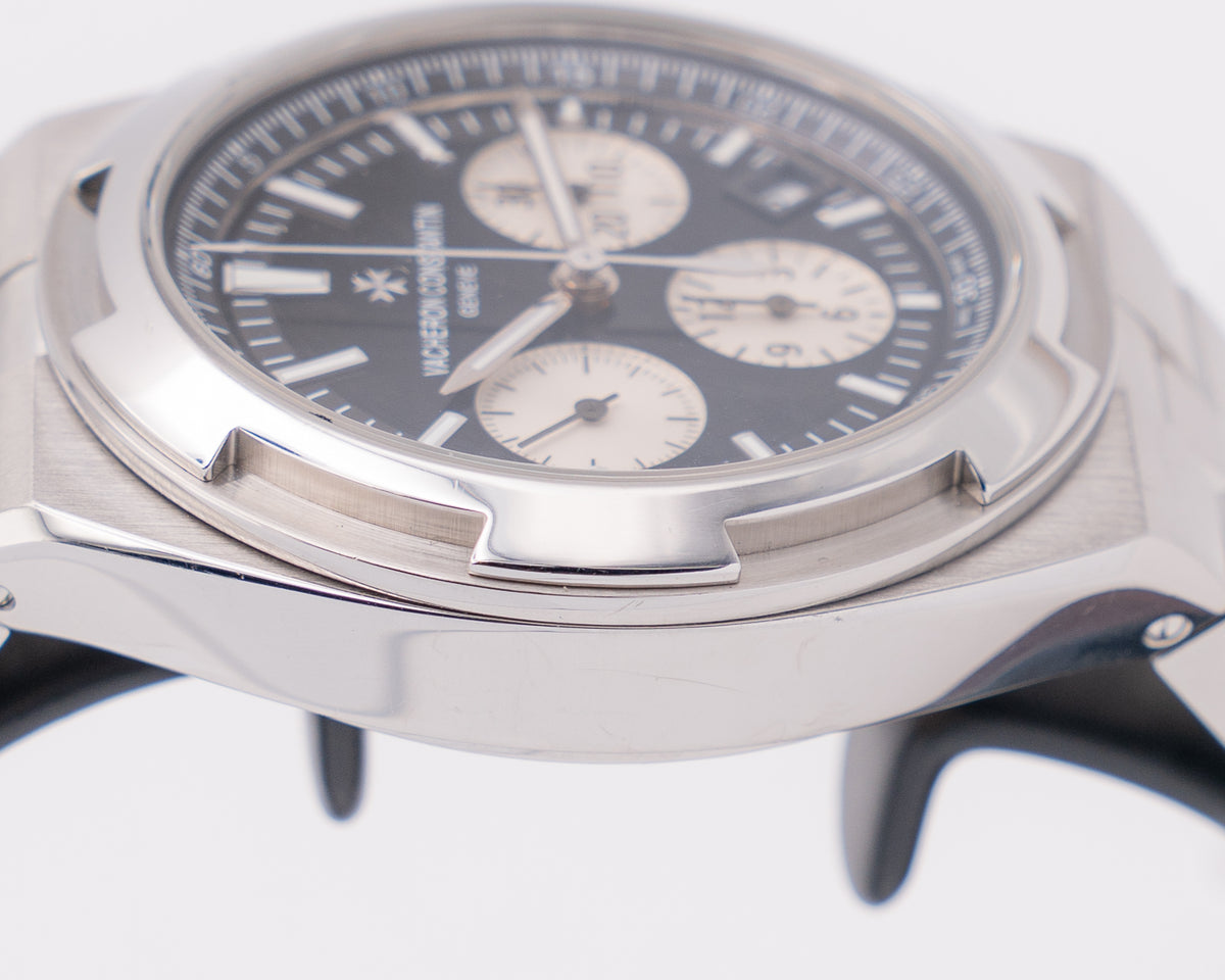 Vacheron Constantin Overseas 42.5mm 5500V/110A-B481 Reverse Panda Chronograph 2019