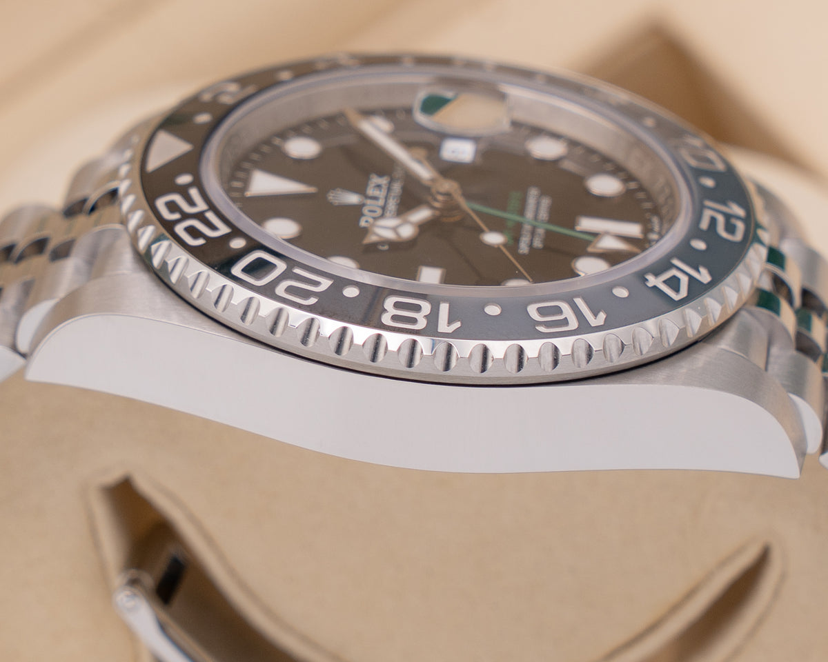 Rolex WOOD CARD GMT-Master II 40mm 126710GRNR "Bruce Wayne" On Jubilee 2026