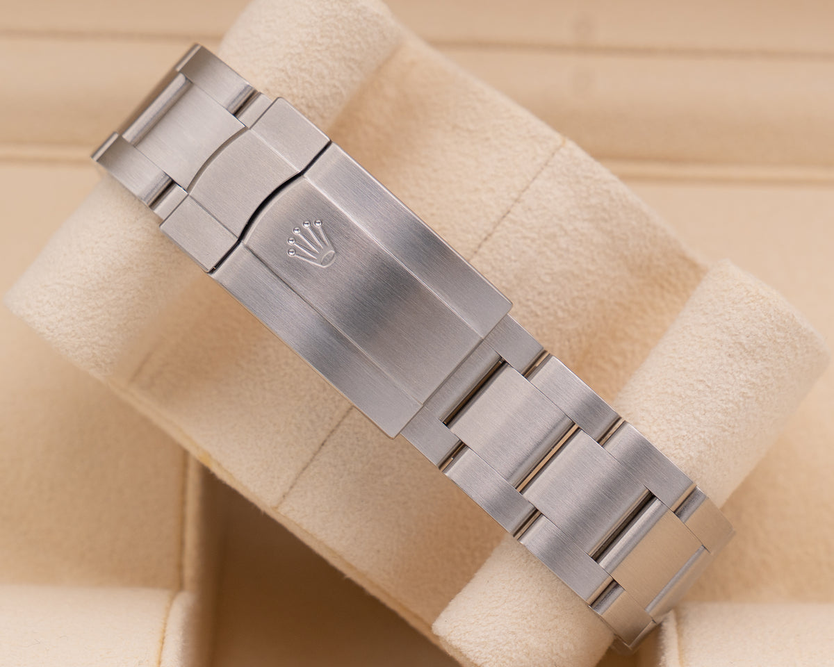 Unworn Rolex Oyster Perpetual 41mm 134300 Pistachio 2026 Wooden Card