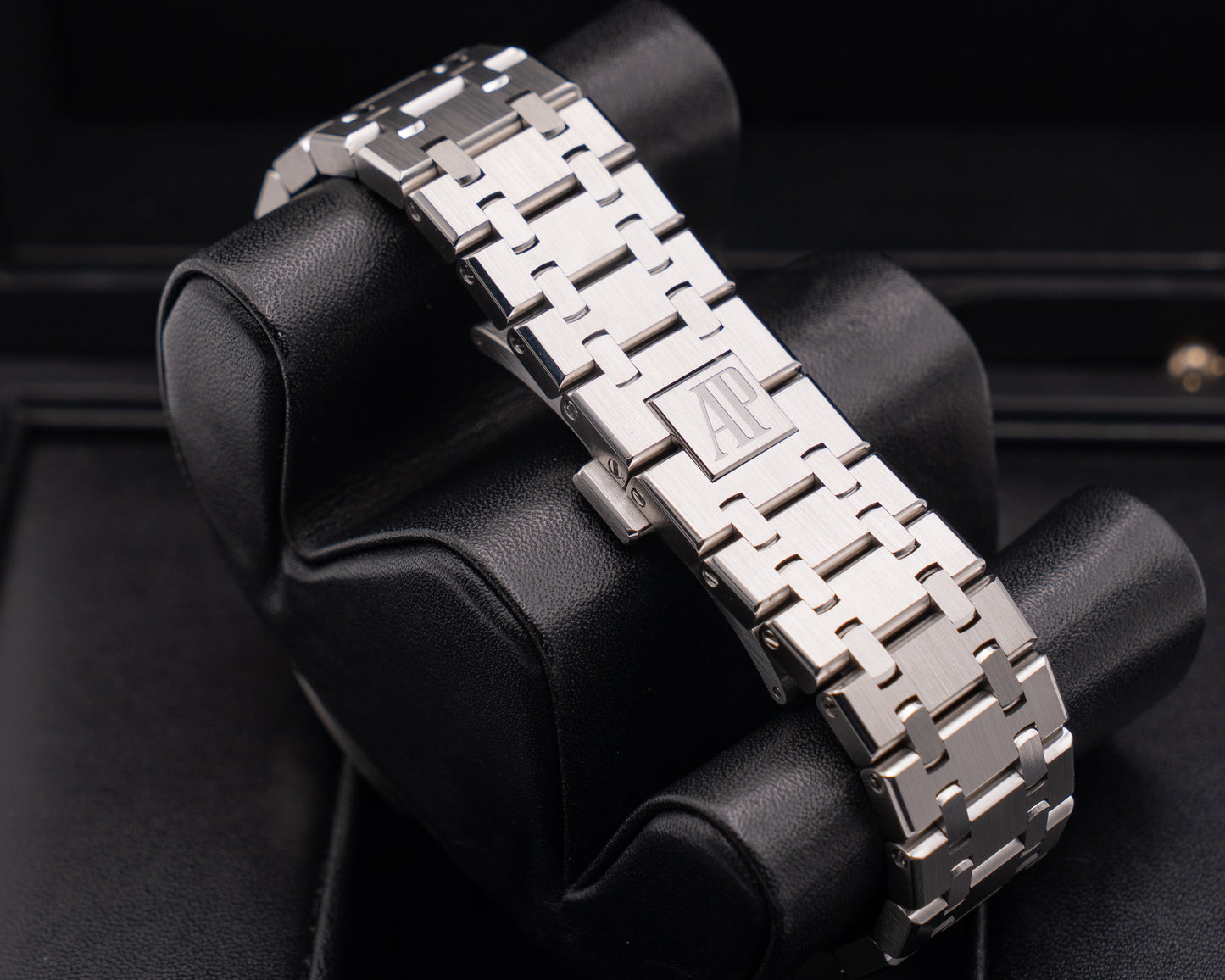 Audemars Piguet Royal Oak 41mm 15500ST.OO.1220ST.03 Black Dial