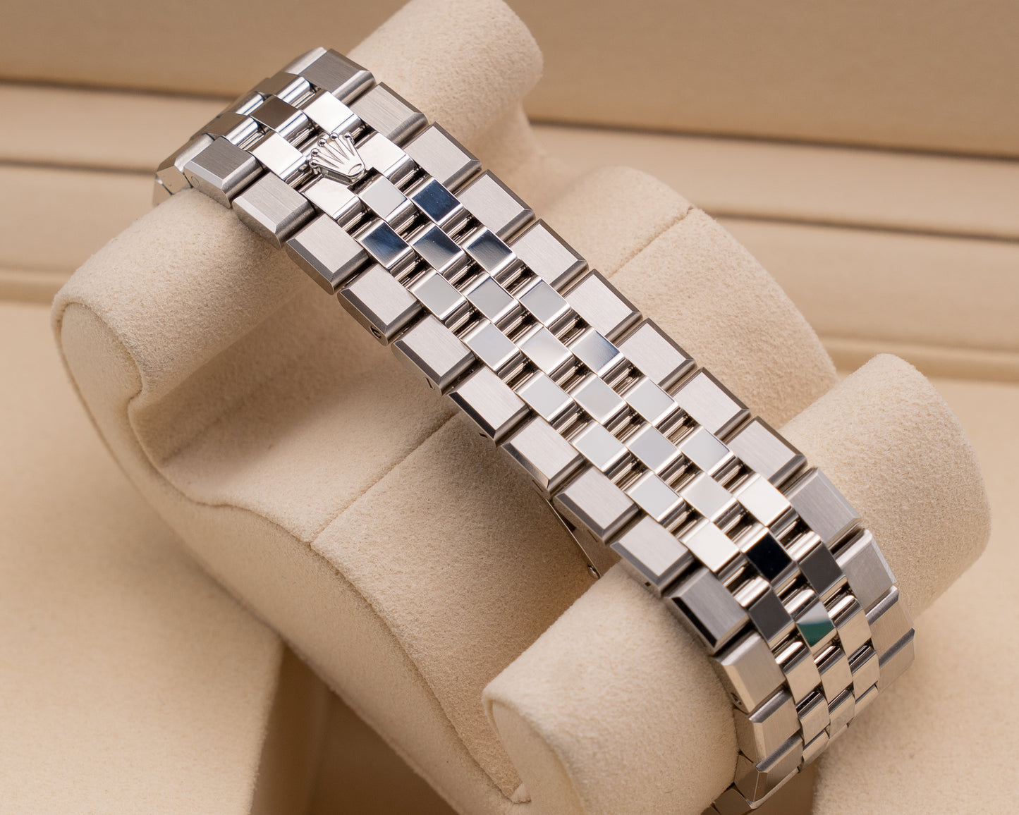 New Rolex Land-Dweller 40mm 127334 2026