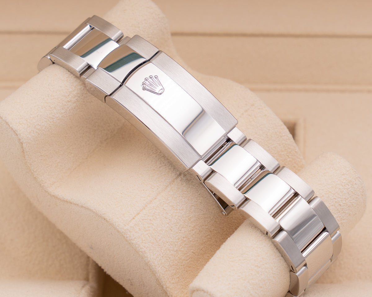 Rolex Datejust 41mm 126300 Wimbledon Dial Smooth Oyster