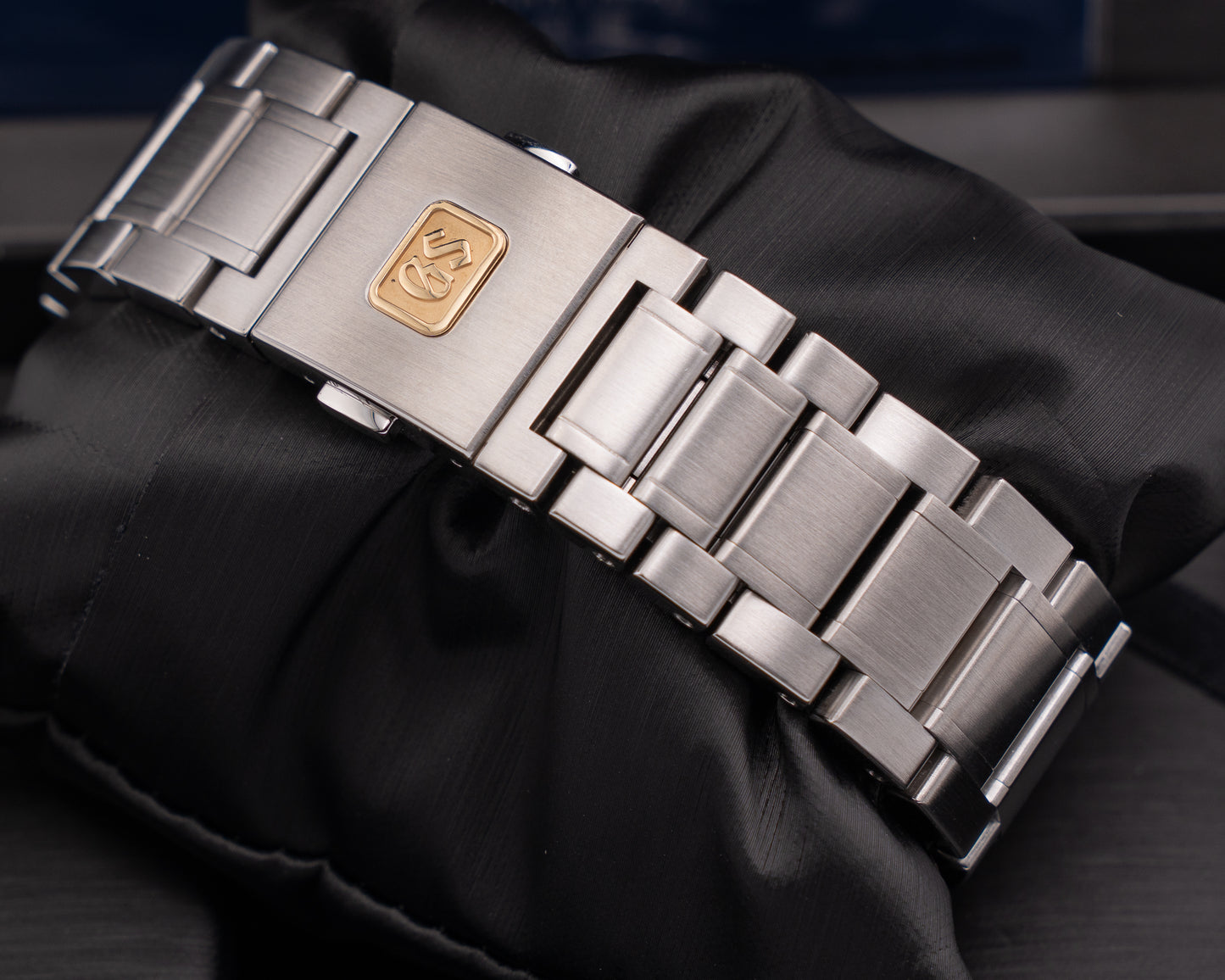Grand Seiko 140th Anniversary Model 40mm SLGA007 Lake Suwa 2021