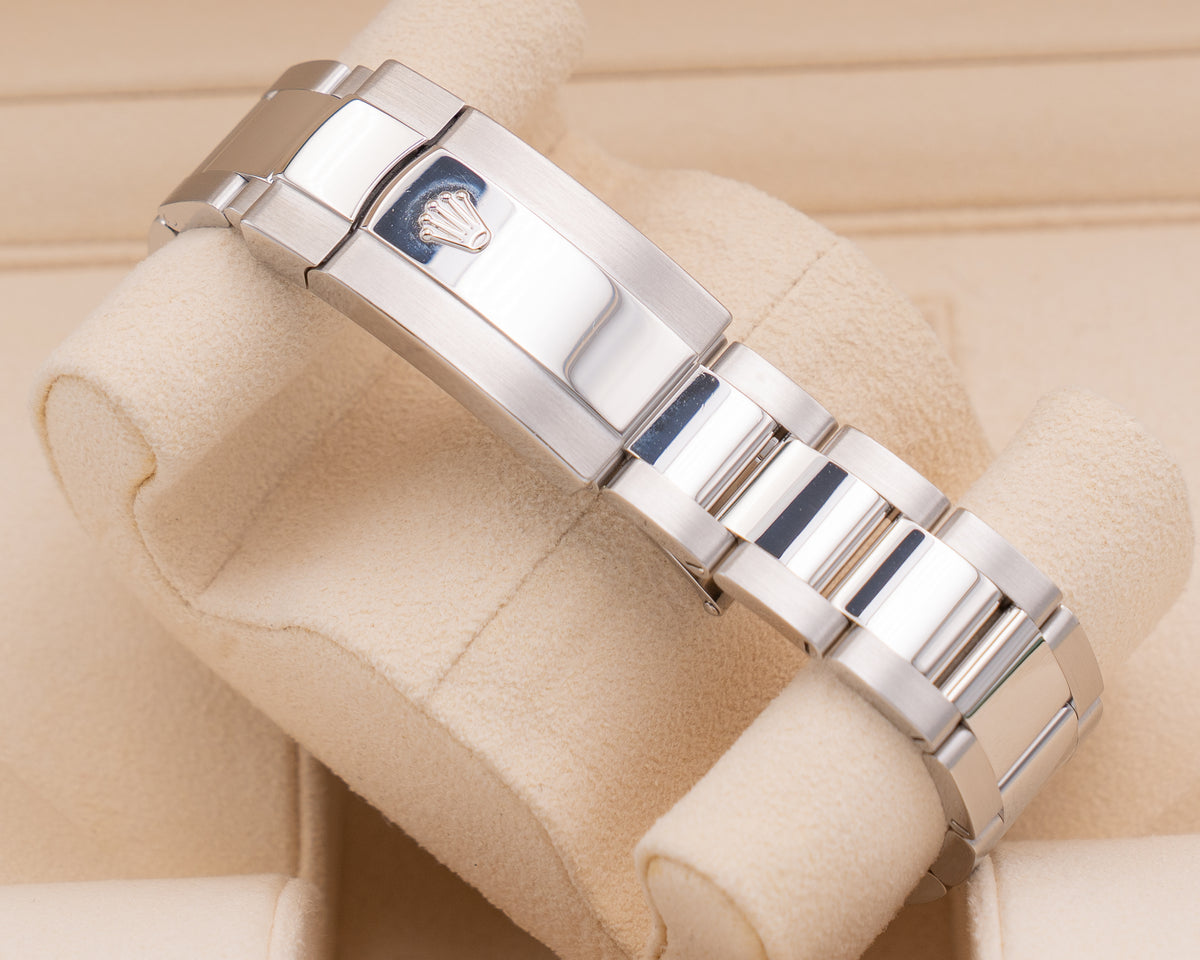 Rolex Datejust 36mm 126234 Fluted Bezel Palm Dial Oyster Bracelet 2023
